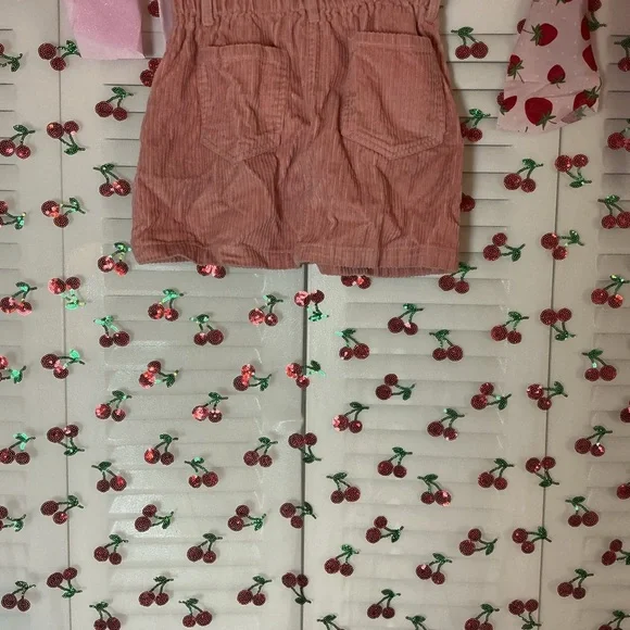 Sold - Picture 3 of 3